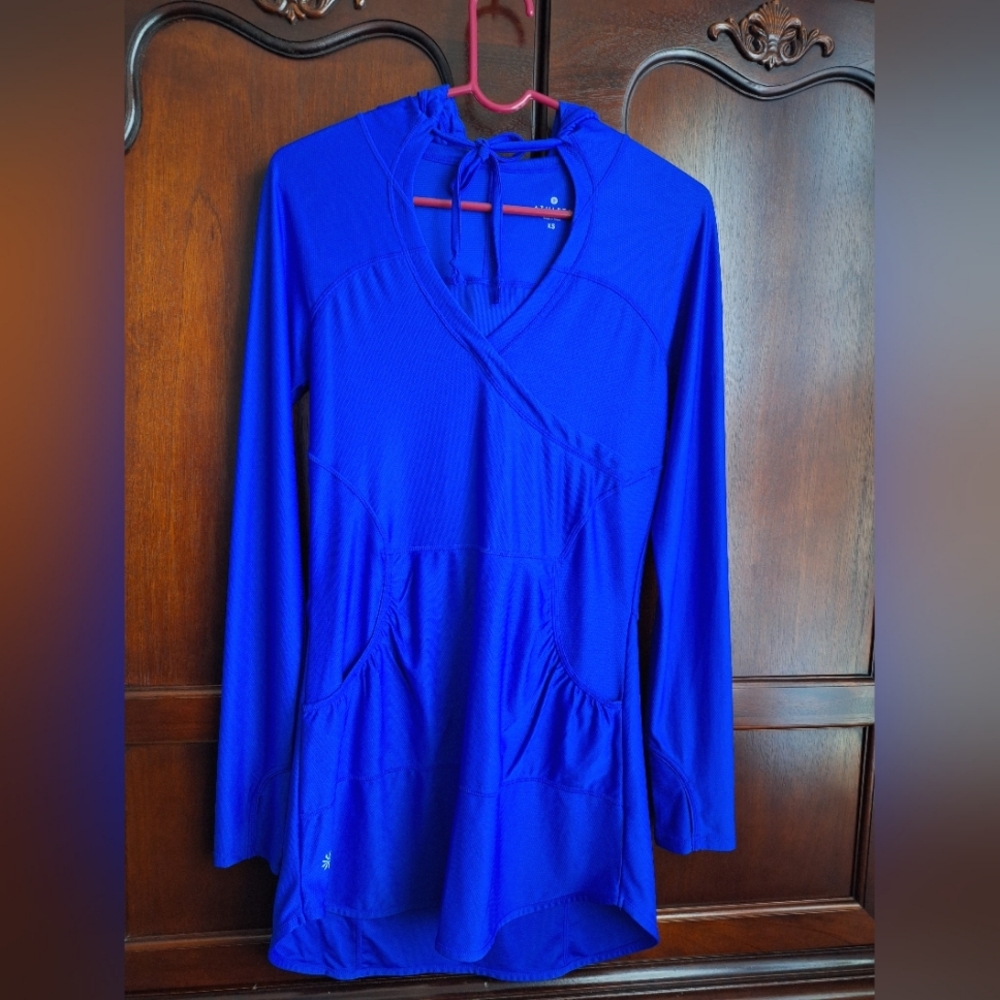 ATHLETA XS Wick it wader cover up long sleeve dress UPF in EUC